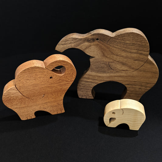 Cute Interlocking Elephant Family