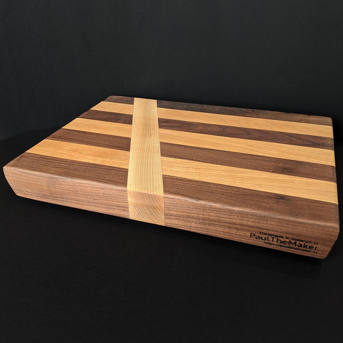 Cutting Board (17" x 12" x 2")